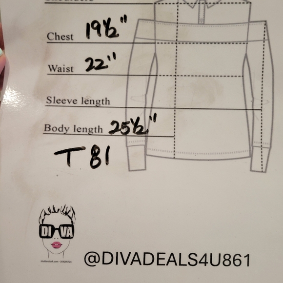 MAETTE WOMEN'S BLUE SLEEVELESS V NECK DESIGN TOP SIZE LARGE - Picture 9 of 10